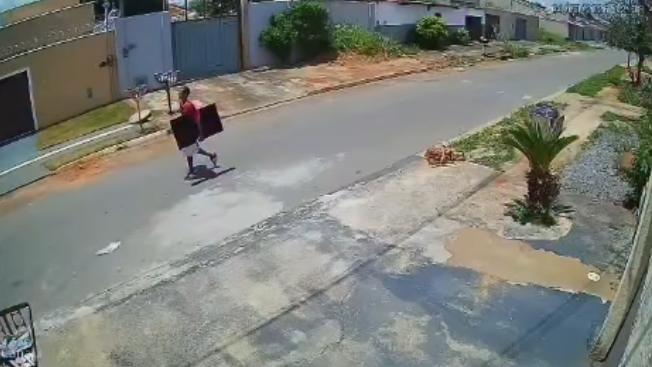 Homem é preso pela CPE após furtar residência em Aparecida de Goiânia